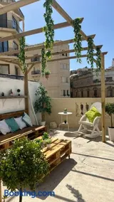 Hostel On - Image 1