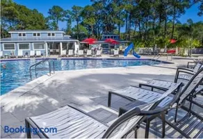 N-16 Park Model in Ramblers Rest Resort - Image 2