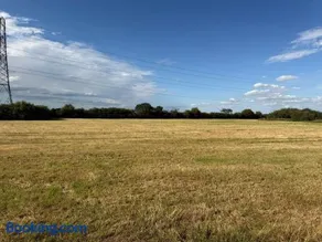 Countryside Studio 13 Acres with Gated Entrance - Image 3