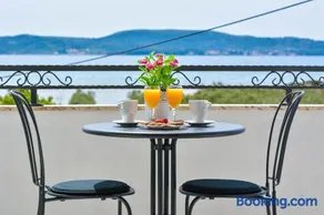 Apartments Feel Good - Image 1
