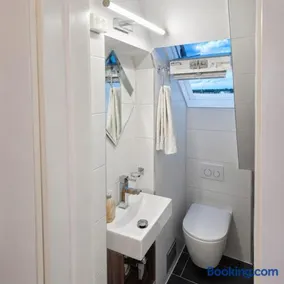 moderne Dachgeschosswohnung für zwei Personen - Image 1