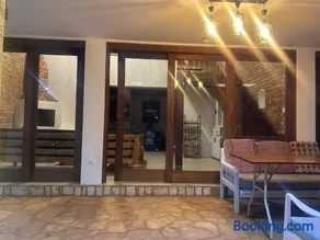 hodel's palm beach retreat - Image 1