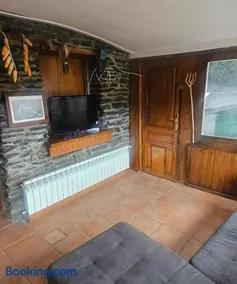 Spacious House in Canejan with Mountain View - Image 4