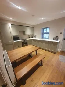 Emelia Cottage Ingleton - Image 3