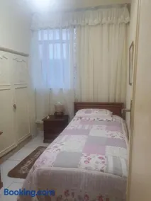Quarto privativo em Del Castilho - Image 2