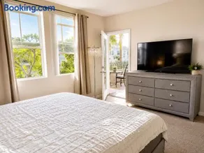 2 Bedroom 2 Baths Luxury Apartment Mirabella Beach - Image 4