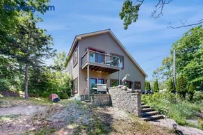 Dog-friendly home with high-speed WiFi, washer/dryer, & private dock - Image 2