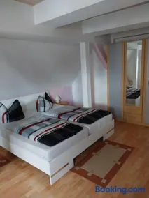 Tangermünde Zum S c h m u c k Giebel - Pension & FeWo - Image 3