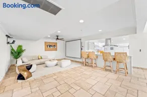 Luxe Waterfront Escape Pool & Fire Pit - Image 4