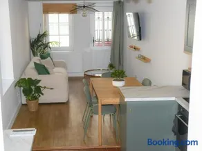 Maison de Ville Cosy avec Ambiance Jungle & Bohème - Image 2