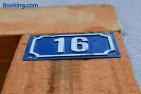 BLEU Seize - Image 1