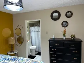 Cozy and Modern New Kingston 1 bedroom - Image 2