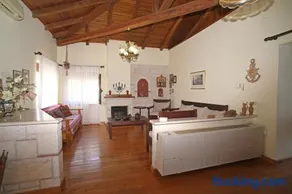 Traditional house on Afytos rock - Image 4