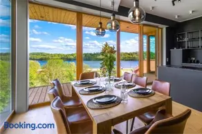 Oru Villa, LUXURY 3 BR APARTMENT, SAUNA, BEACH - Image 1