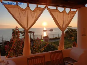 Terrazza sul Mare holidays with experiences - Image 3