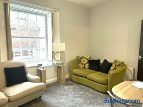 Cosy two bedroom apartment - Image 2