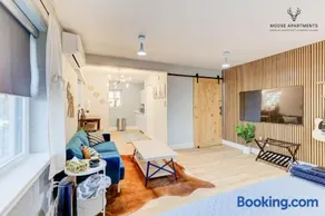 Instaworthy Luxe Loft with View King Bed and FREE Parking - Image 1