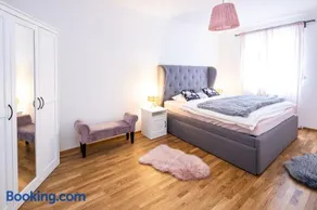 Silvie Apartments - Zlaté Terasy - Image 1