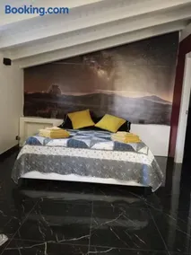 Anteros Luxury Suite - Image 2