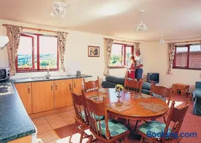 Avalon Cottages - Image 1