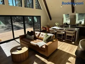 Luxury Escape in McCall - Image 5