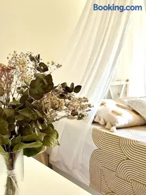 Superbe Chambre Privée Centre-ville Parking Clim Grand appartement Calme Luxe - Image 3