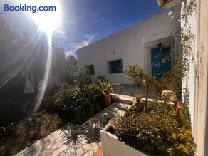 Raf Guest House - Image 4
