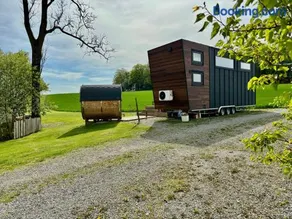 Tiny House mit Saunafass - Image 1