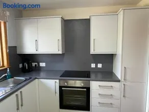 The Wee Hoose near Loch Ness, private garden, private parking - Image 5