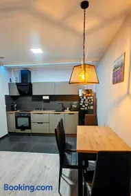 WYPOSAŻONY APARTAMENT, 10 KM szlakiem na Śnieżkę, otoczony górami i spokojem - Image 2