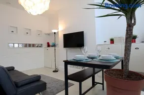 2-Bedroom House, Free Parking, High Speed Wi-Fi, Swinton Manchester - Image 2