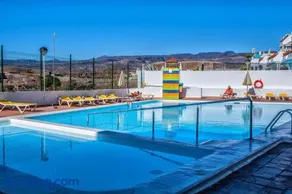 APT with sea view and large swimming pool - Image 2