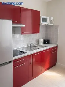Appartement accueillant à Néris-les-Bains - 35 m², terrasse agréable - Image 4
