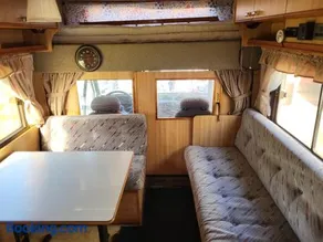 Nostalginen asuntoauto majoitus - Image 1