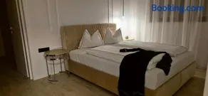 Anita's Mansion - Image 5