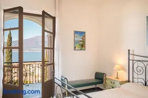 Villa Maria Lake View,7 minuti a piedi dal centro, parcheggio privato - Image 2