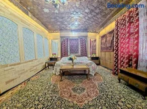 Cheetah Palace - Image 2