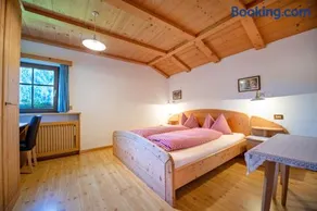 Agriturismo Apartments Tuene - Image 3