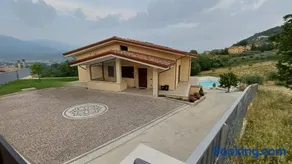 Villa delle Meraviglie - Image 1