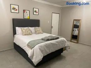 Moonlight Ranch Farm Stay near Hartbeespoort - Image 1
