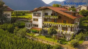 WEINBERG APARTMENTS & Brixen Südtirol Guest Pass - Image 3