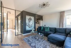 Beach Villa & Studio - Image 2