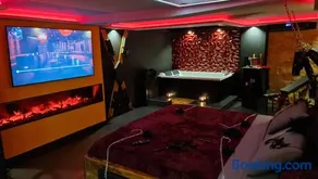 LOVEROOM "Des Chaines Les Passions" - Image 1