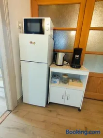 Max-El's Home - Image 3