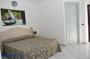 Hotel Quasar - Image 2