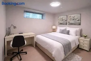 温哥华温西别墅民宿34 - Image 1