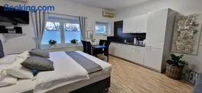 Apartment Mario - Image 1