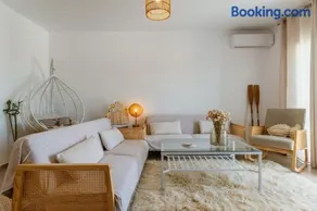 Joan Serenity Apartment - Image 3