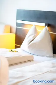 Neufeldersee Hotel & Restaurant - Image 3