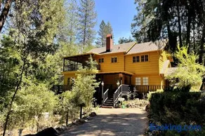 Kanary Lodge - Private Riverfront Retreat - Image 1